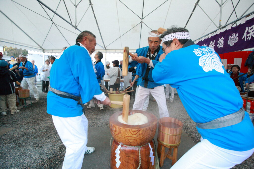 吉備津の三味線もちつき