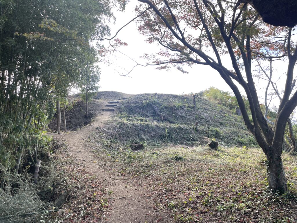 浦間茶臼山古墳